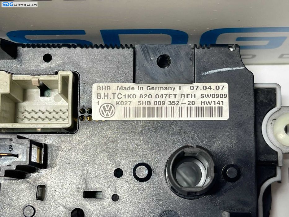 Climatronic Panou Comanda AC Aer Conditionat Clima Volkswagen Golf 5 PLUS 2004 - 2008 Cod 1K0820047FT [1066]
