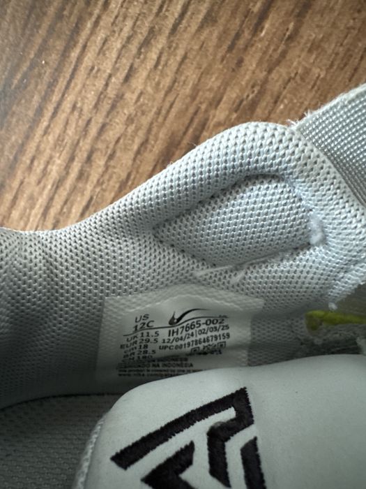 Nike маратонки  29.5
