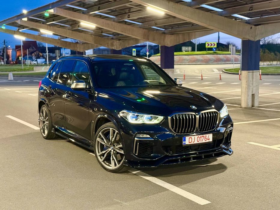 BMW X5 M50D 400 CP  –Laser Lights – Sky Lounge: