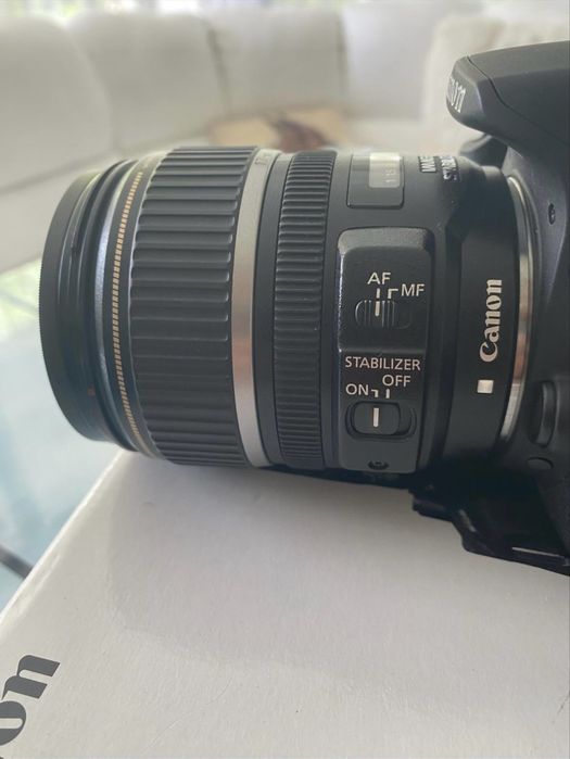 Canon EOS 700D фотоапарат