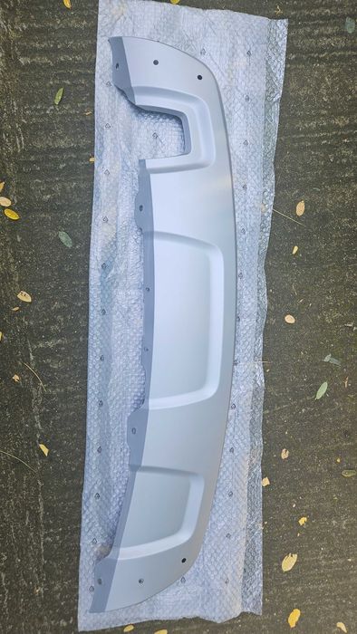 Inchidere bara fata central jos Duster 2 NEGRU sau ARGINTIU 2018-2024