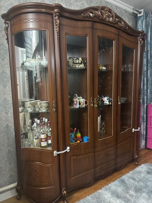 Продаем шкаф в очень хорошем состоянии