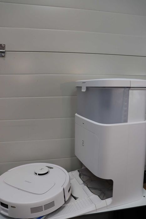 Прахосмукачка робот ECOVACS N30 Pro OMNI, моп с гореща вода, сушене
