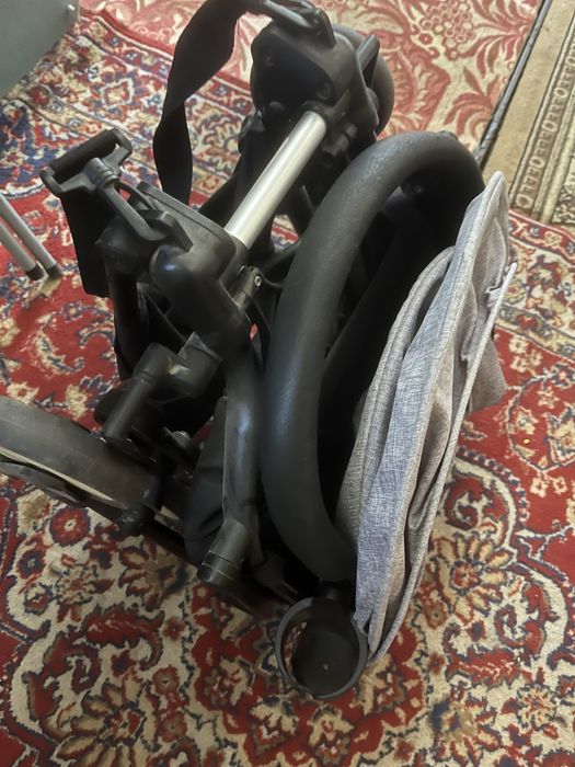 Продам коляску для прогулки