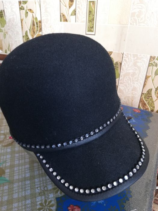 Продам кепку фетровую