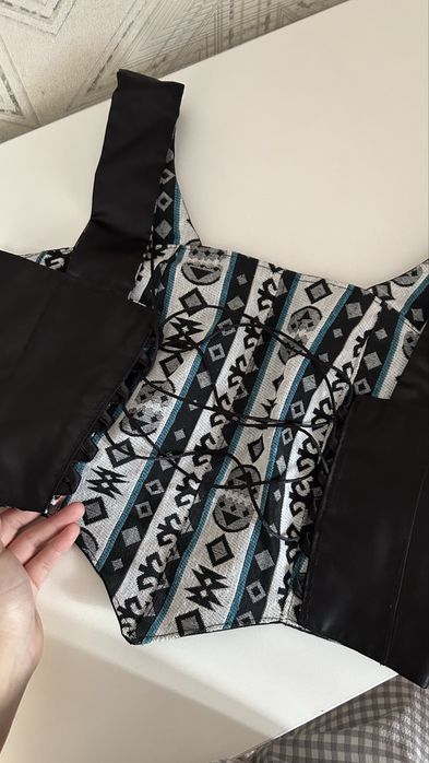 Двухсторонний этно-корсет