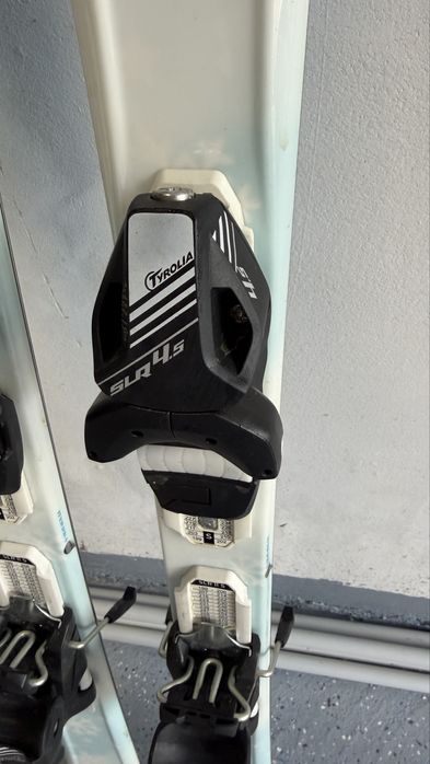 Детски ски и щеки- готови за сезона