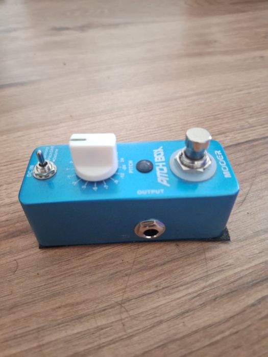 MOORE Pitch Box китарен ефект