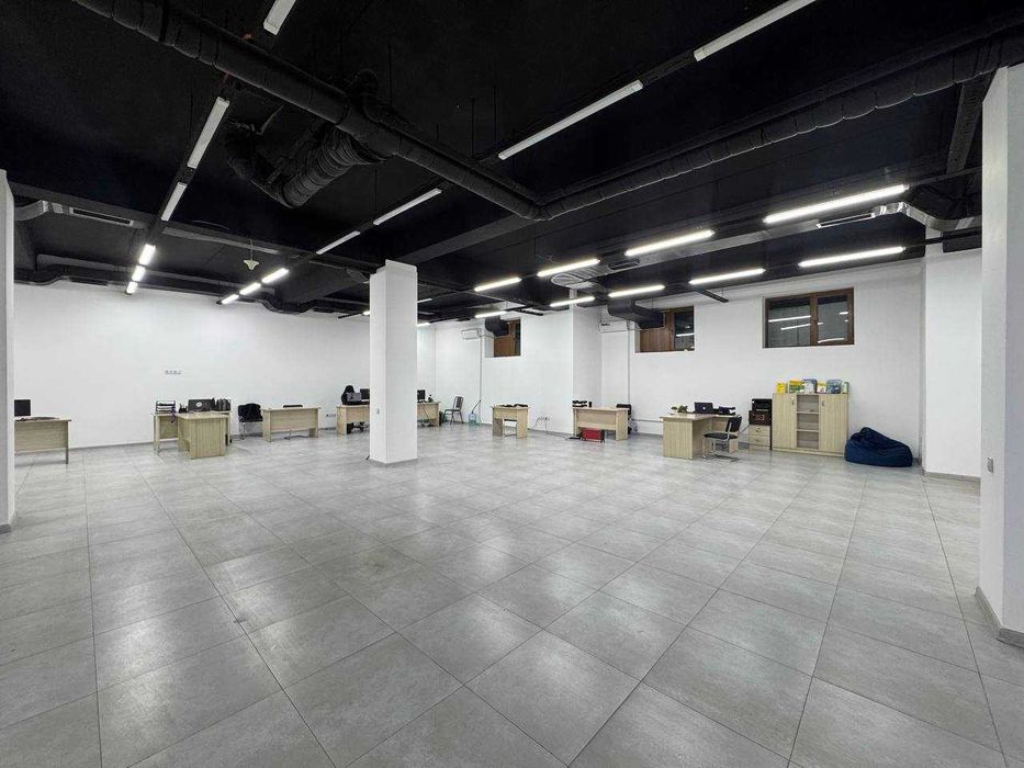 Цоколь 447 м.2 под офис, чат садик, школа, учебный центр, спорт зал