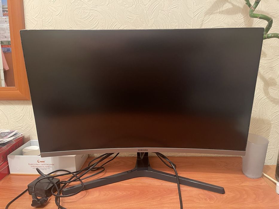 Монитор  27” Samsung