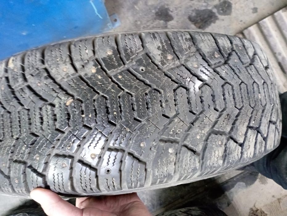 Продам колеса шипованные d15