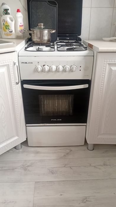 Продам газ плиту