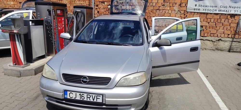 Opel pret in lei