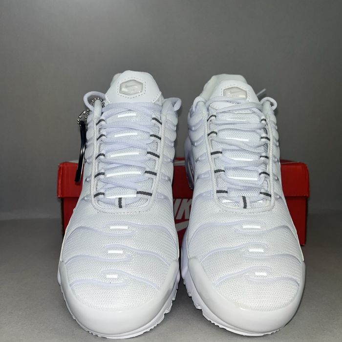 Nike Air Max Plus TN “Triple White”! НОВИ! Ориг