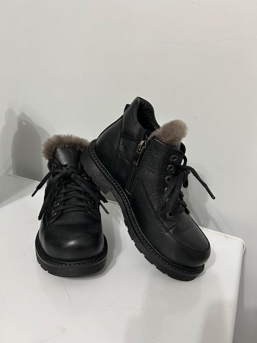 Детскии зимный ботинка