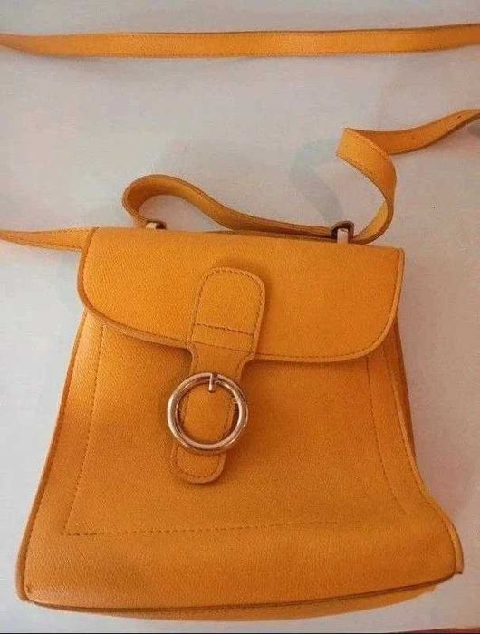 Geantă elegantă de umăr, cu design rafinat