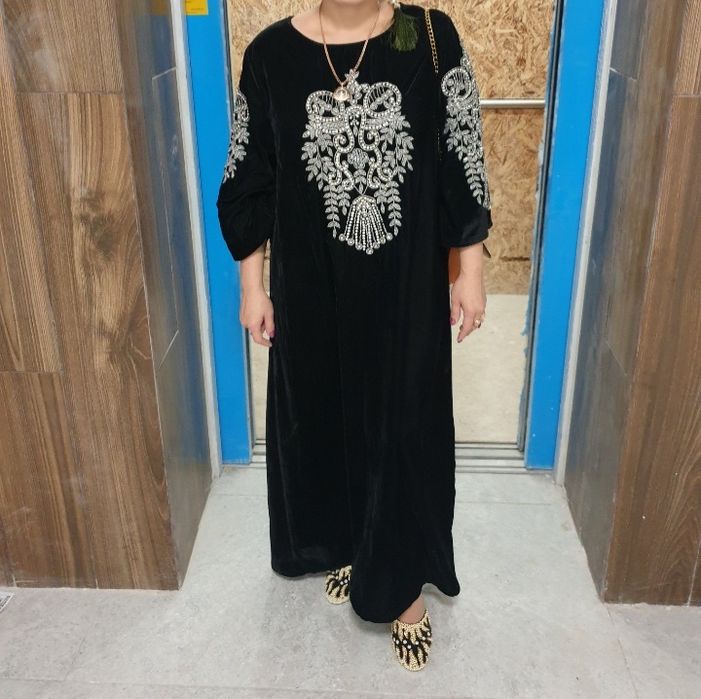 Продам вечерние платья для мероприятий