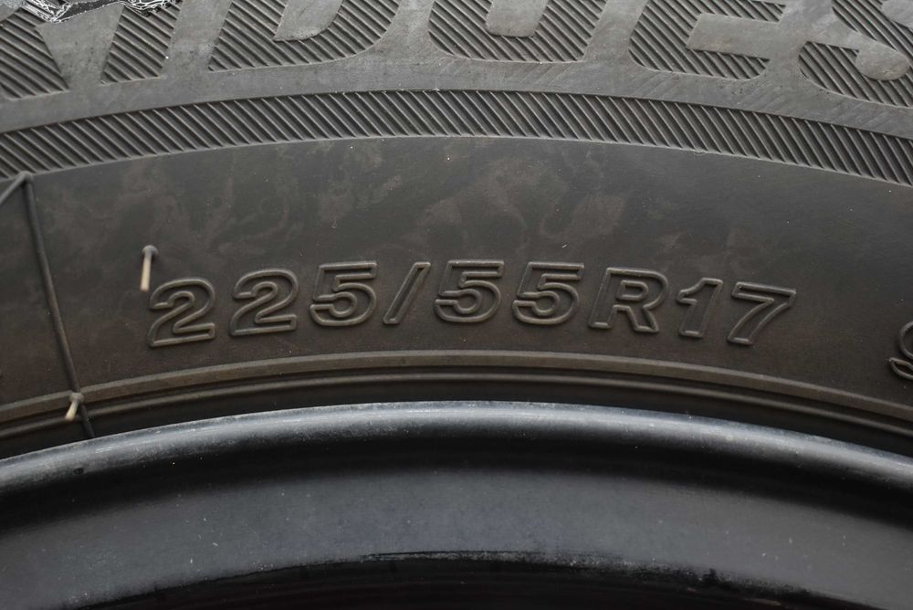 Зимни гуми 225/55/17 Bridgestone
