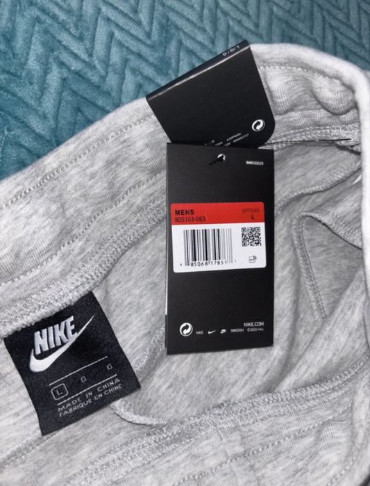 Compleu Nike tech pantaloni+bluza
