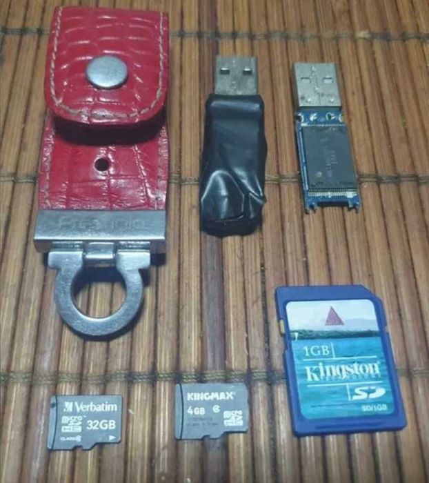 Card Carduri SDHC 4GB Micro SD 512MB si adaptor adaptoare microSD