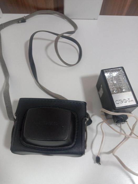 Продавам нов фотоапарат Смяна 8М