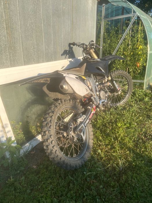 Продавам yamaha yzf 450 2009