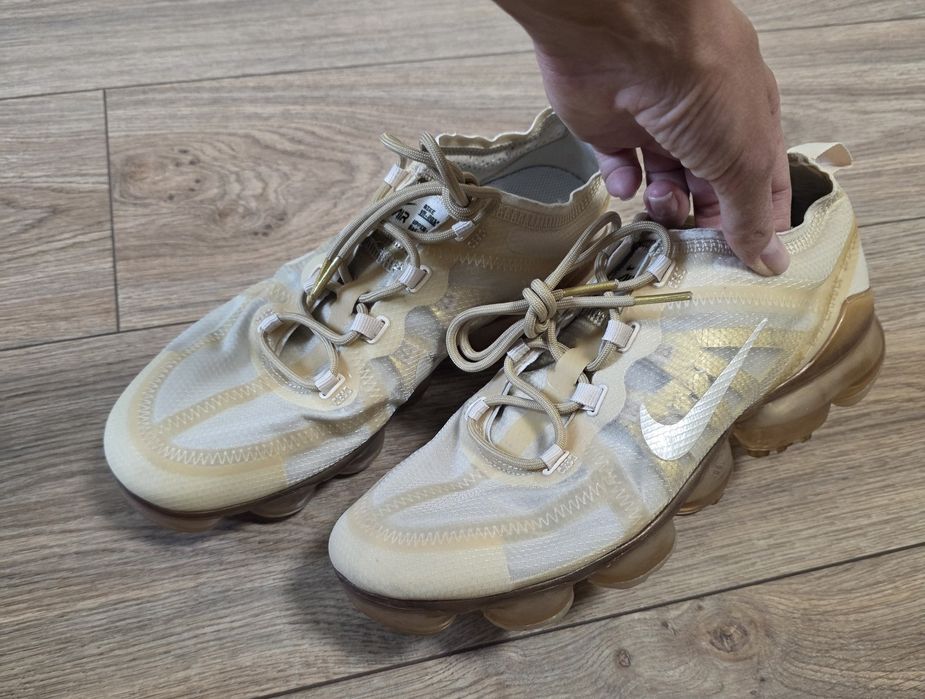 Оригинални дамски маратонки Nike 40,5