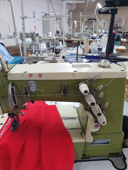 Masina de cusut Uberdeck (de acoperire) Rimoldi