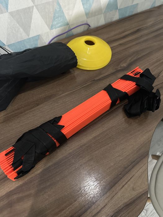 Продаю фишки и тренировочную лестницу