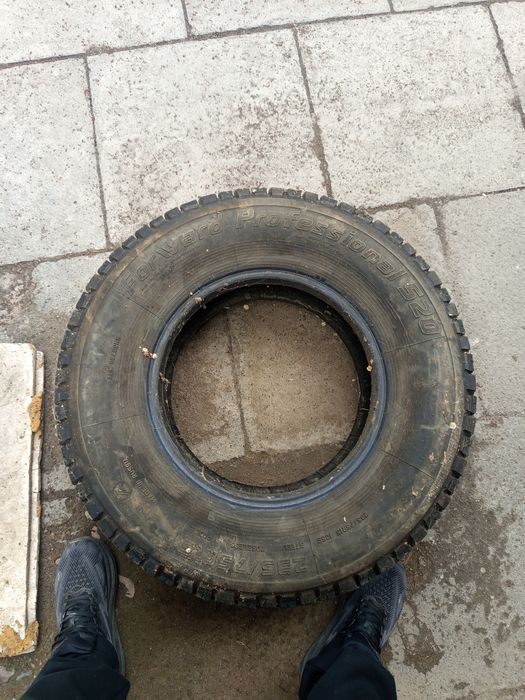 Продам комплект шины