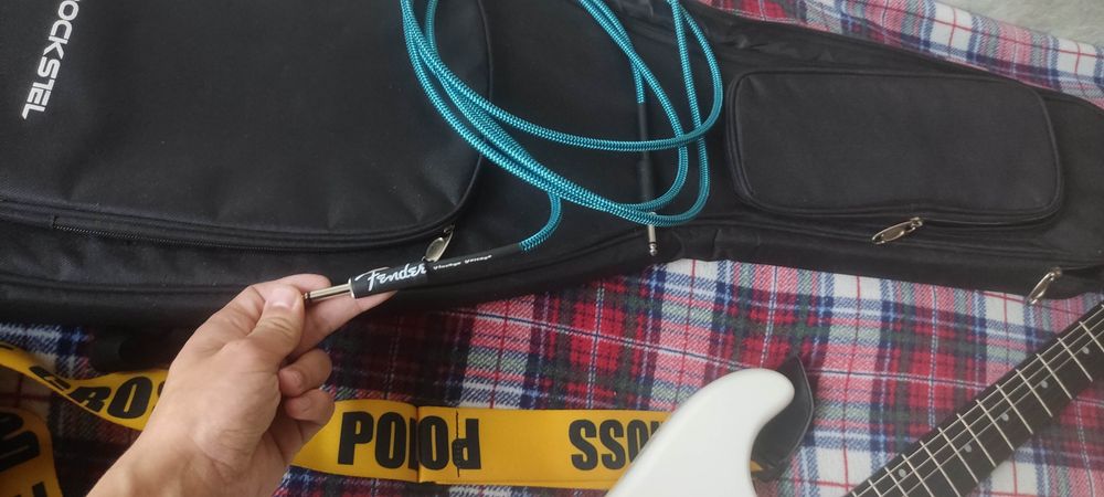 Электро гитара Rockstel набор + кабель фендер в подарок