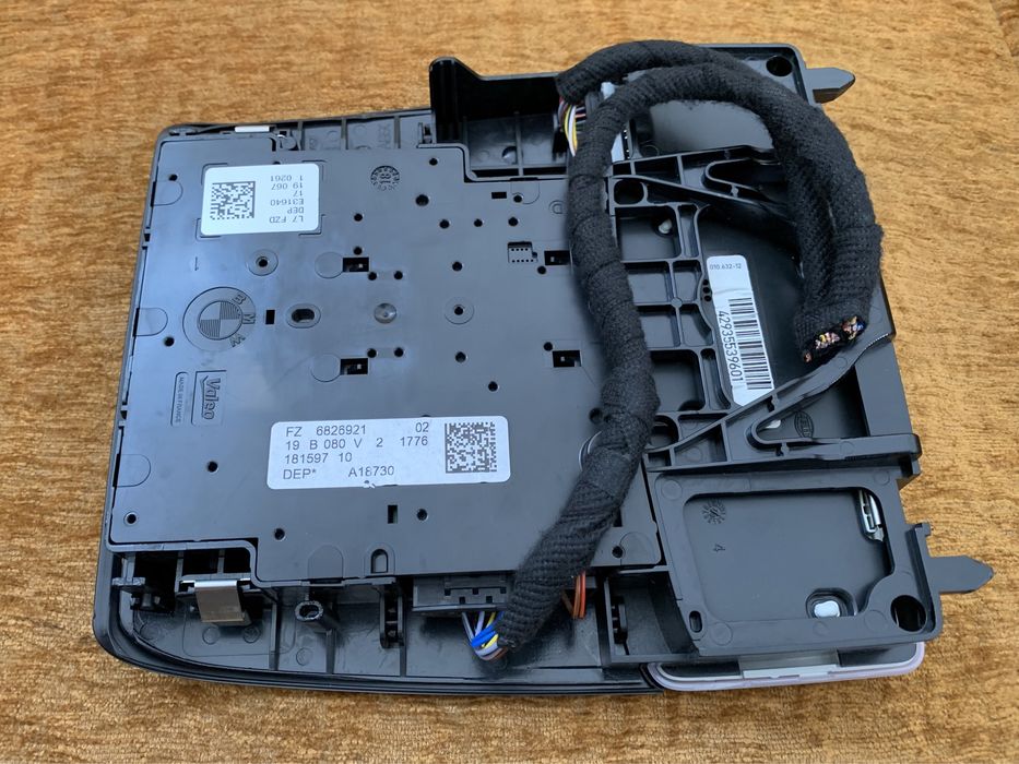 Plafoniera BMW Seria 1 2 3 4 / F20 F21 F22 F30 F31 F32 F33 F34 F36