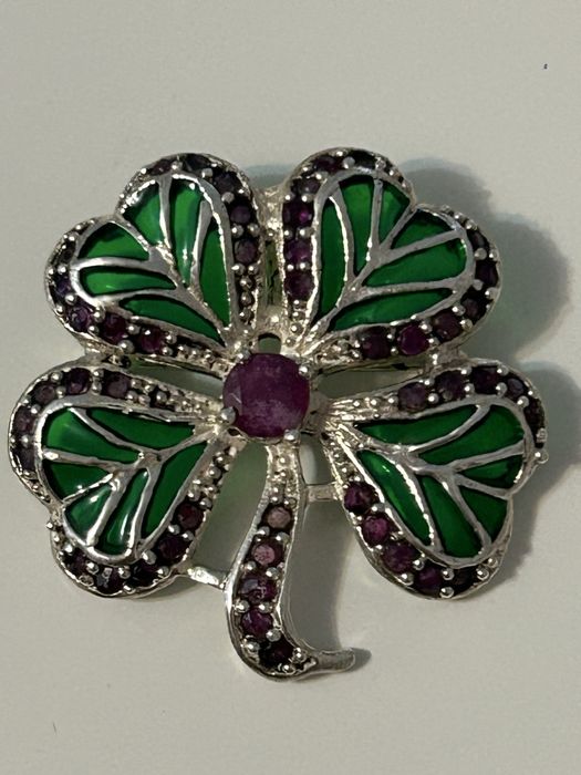 Изящен сребърен медальон/ брошка с естествени рубини и емайл