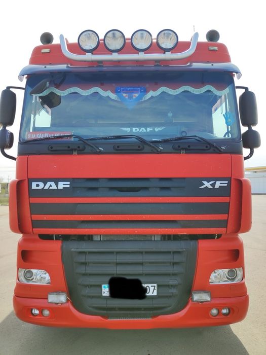 DAF 105 тягач 2011 года