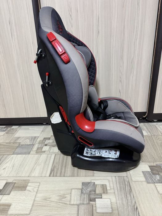 Продам детское автокресдо