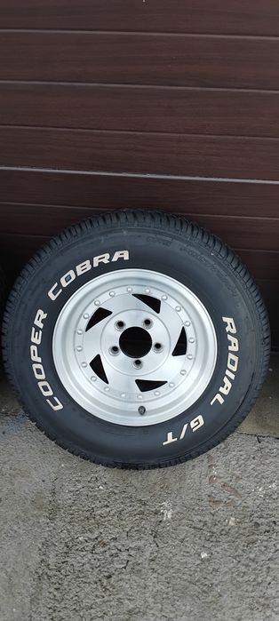 Jante aliaj 5x114,3 retro R14 impecabile made in USA  Cooper Cobra Radial G/T
Anvelope 215 70 14 M+S
Import Olanda