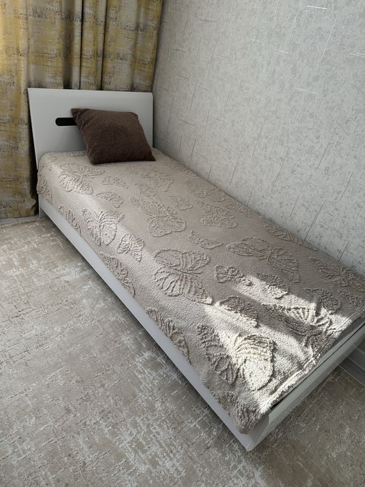 Односпальная кровать