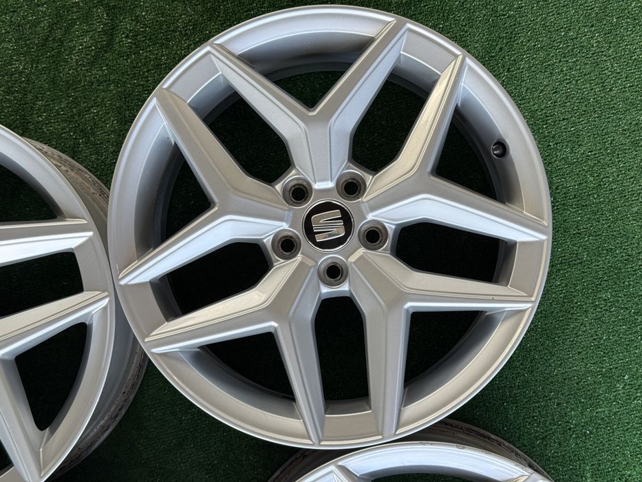 4бр. ОТЛИЧНИ 17” ОРИГИНАЛНИ Джанти 5х100 за -SEAT/SKODA/AUDI/VW/Vag- 7.0Jx17H2, ET51