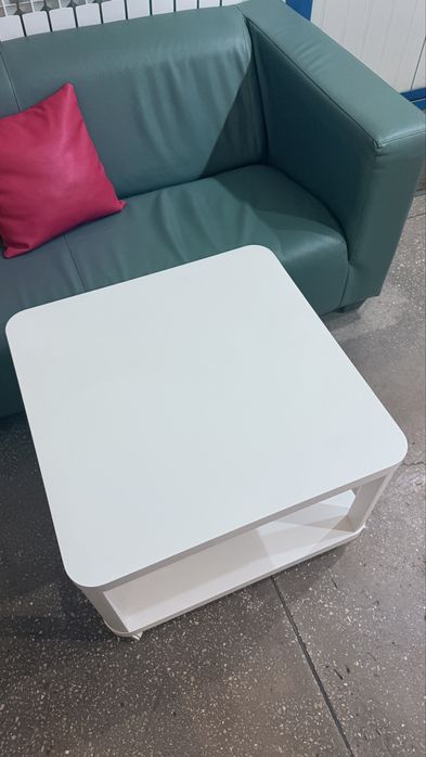 Журнальный столик IKEA