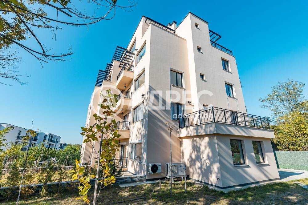 Само от АДРЕС! Тристаен апартамент, кв. Цветен квартал, гр. Варна