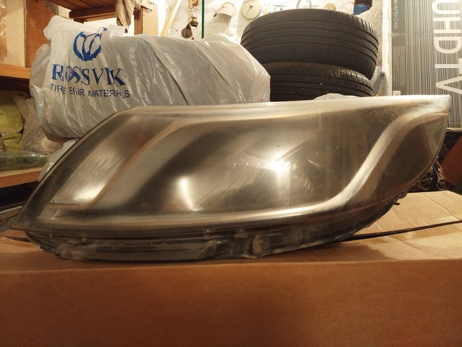 Передние фары Kia Rio 3