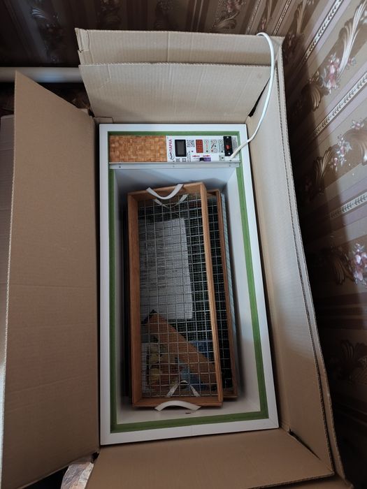 Инкубатор на 120 яиц