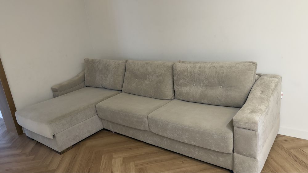 Продам угловой диван 3,40м