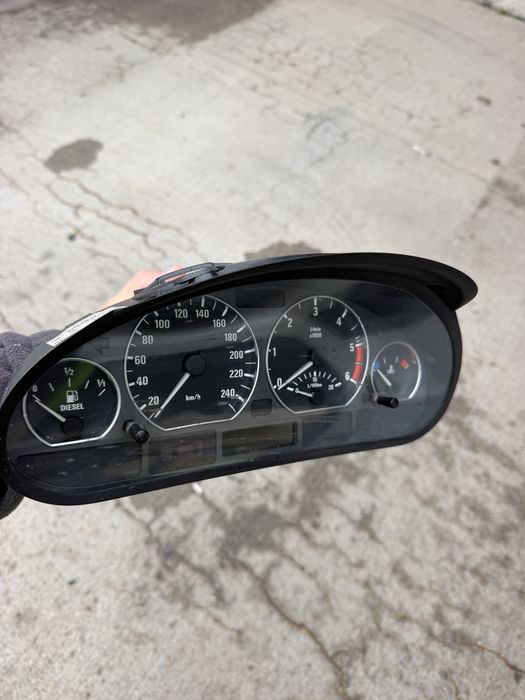 Navigatie BMW E46 / E39 / E53 Ceasuri bord