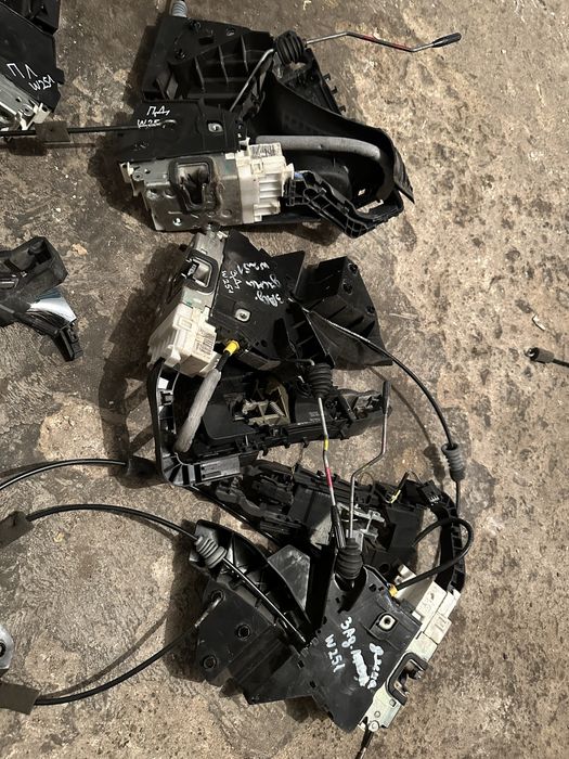 Брава/и  врата  Mercedes R class W251 Мерцедес р класа в 251