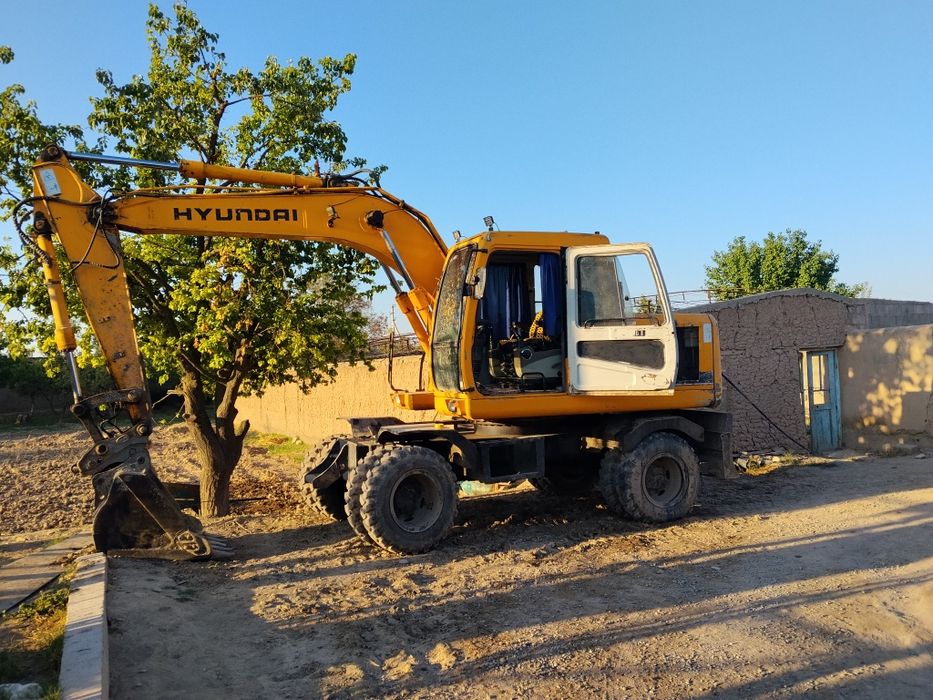 Ekskavator Hyundai 1400