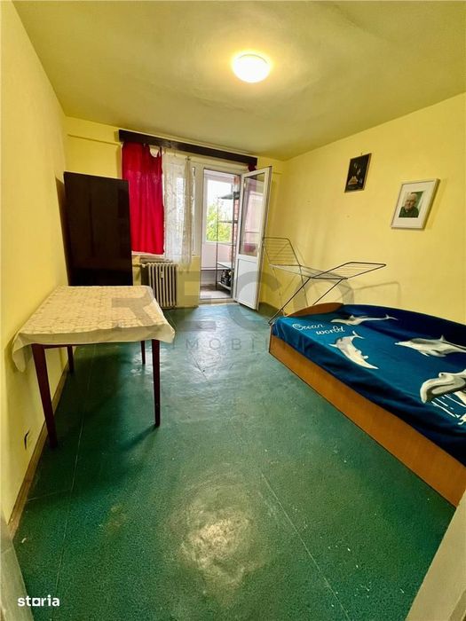RECO Apartament 3 camere etaj intermediar zona Rogerius str. Transilva