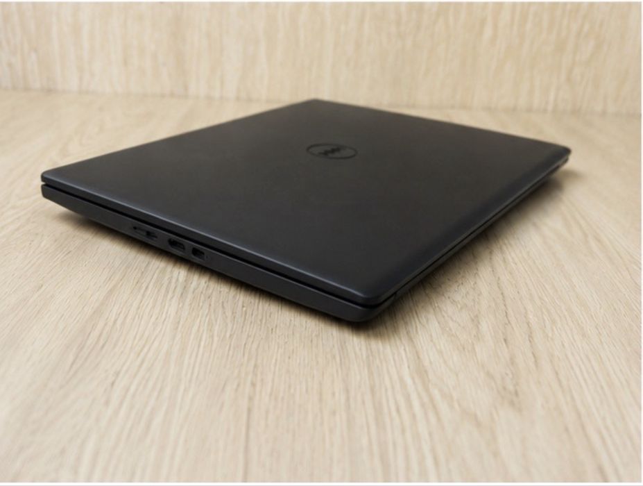Ноутбук Dell Inc