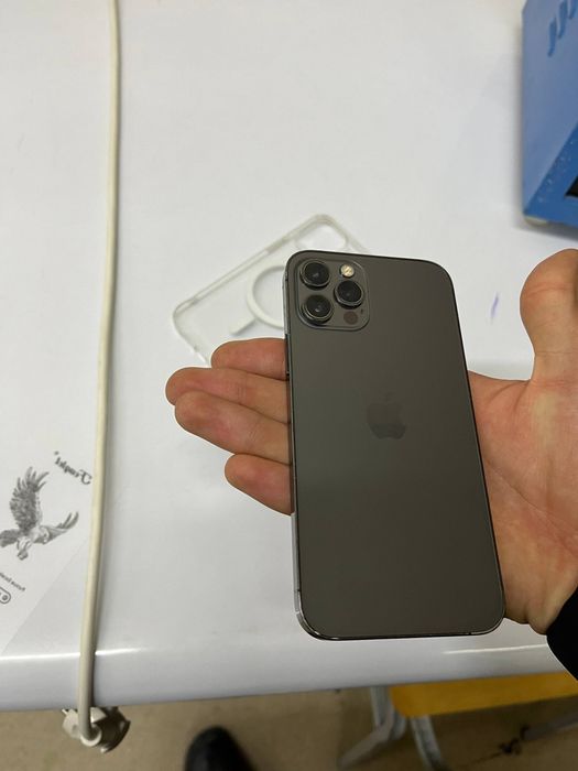 SROCHNA IPHONE 12pro radnoy
