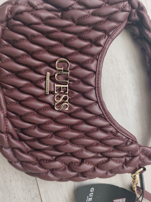 Guess дамска чанта